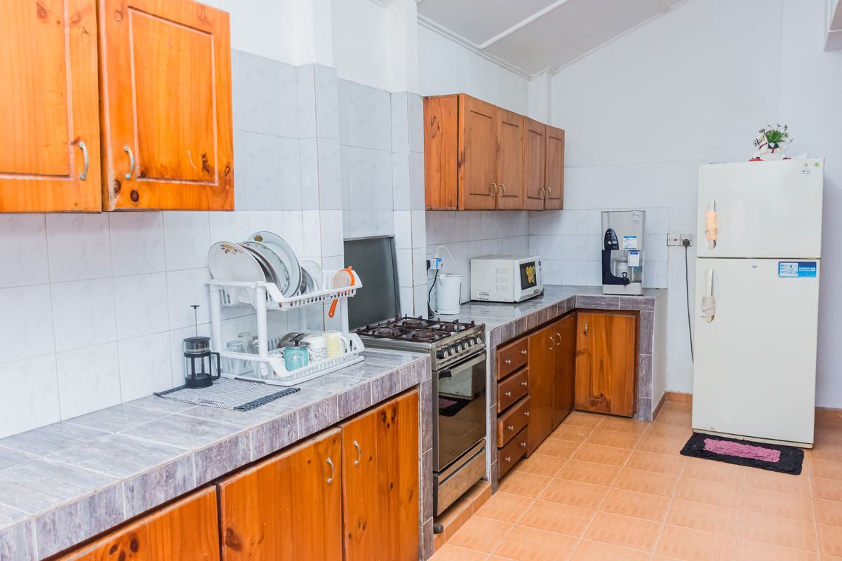 Ja-Ela Serenity Villa kitchen